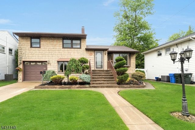 11 Kilmer Dr, Woodbridge Twp., NJ 07067