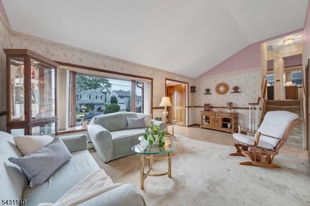 11 Kilmer Dr, Woodbridge Twp., NJ 07067