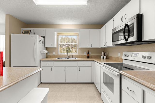 9690 SW 95TH TERRACE A, Ocala, FL 34481