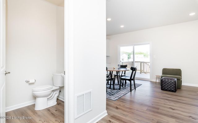 16937 Aiken Ridge Cir, Louisville, KY 40245