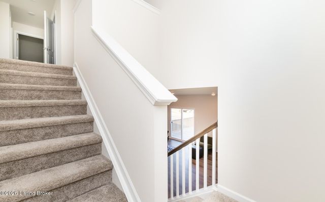 16937 Aiken Ridge Cir, Louisville, KY 40245
