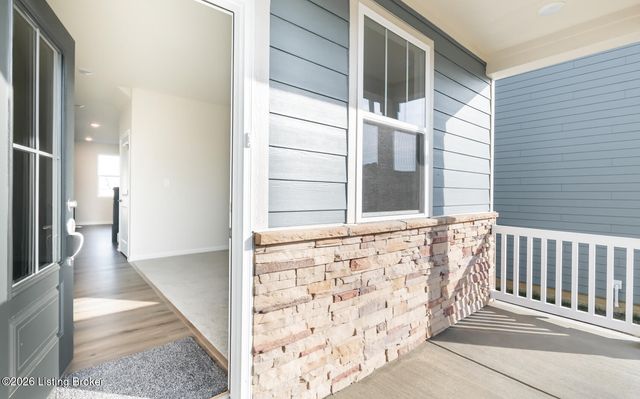 16937 Aiken Ridge Cir, Louisville, KY 40245