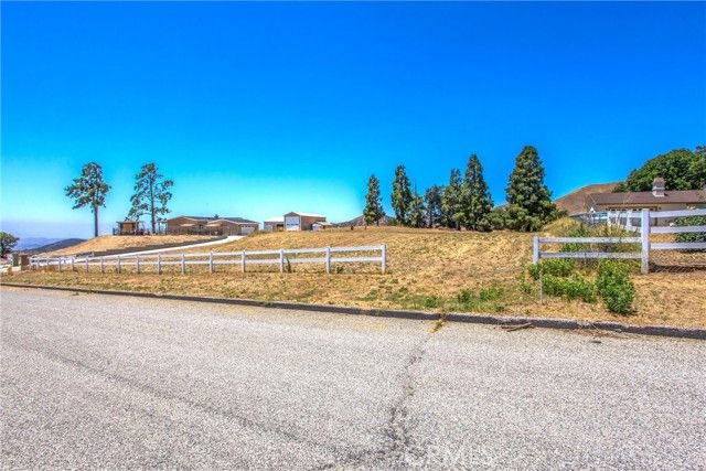 8767 Peach Summit Drive, Banning, CA 92220