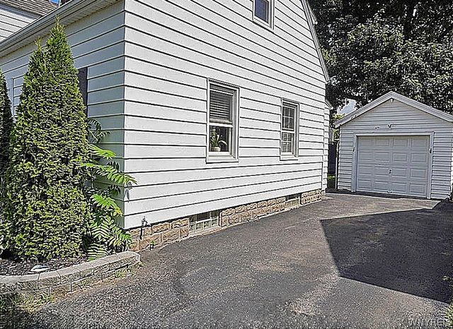 228 Lindsay Place, North Tonawanda, NY 14120