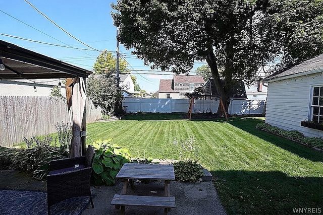228 Lindsay Place, North Tonawanda, NY 14120