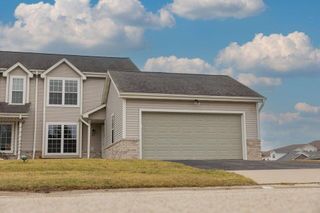 55 E Sedgemeadow STREET, Elkhorn, WI 53121