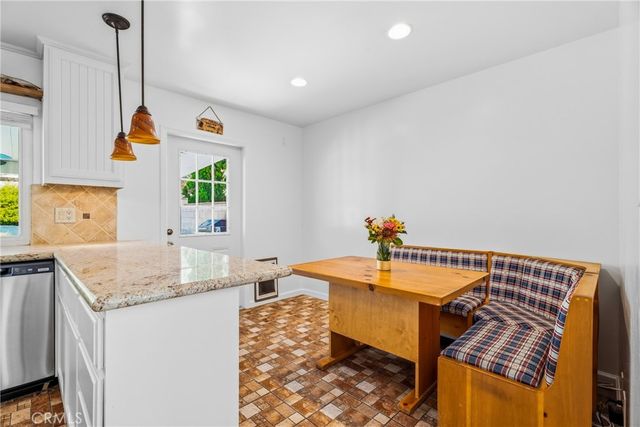 27394 Onlee, Saugus, CA 91350