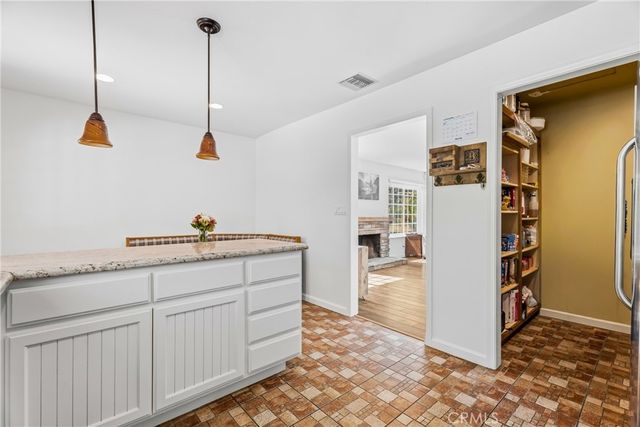27394 Onlee, Saugus, CA 91350