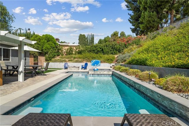 27394 Onlee, Saugus, CA 91350