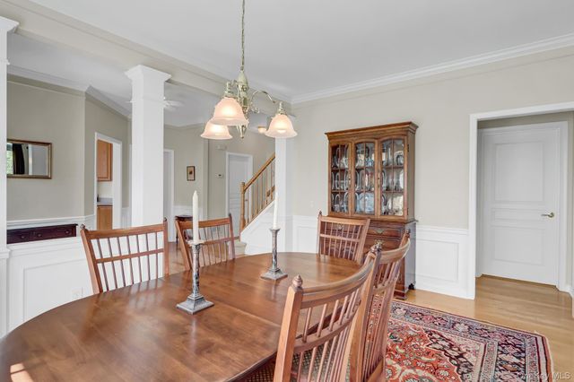 10 Louden Loop, Mount Sinai, NY 11766