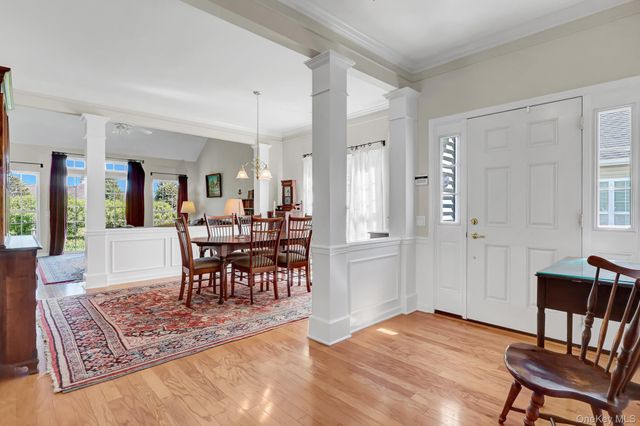 10 Louden Loop, Mount Sinai, NY 11766
