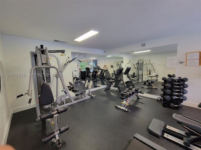 4550 NW 9th St 512E, Miami, FL 33126