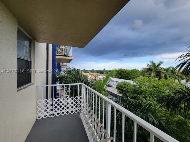 4550 NW 9th St 512E, Miami, FL 33126