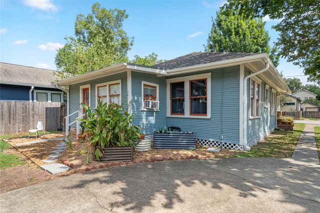 1417 Lawrence Street, Houston, TX 77008