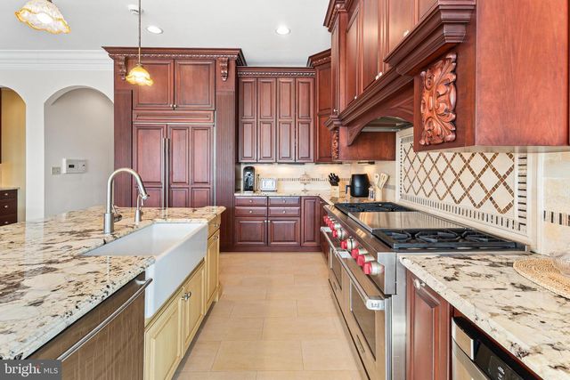 22 LEIGH DR, Ocean Pines, MD 21811