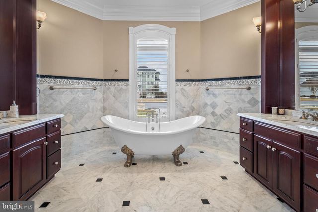 22 LEIGH DR, Ocean Pines, MD 21811