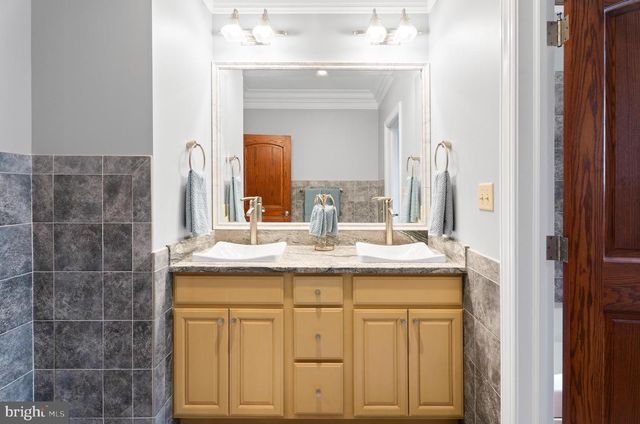 22 LEIGH DR, Ocean Pines, MD 21811