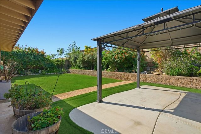 52997 Carrousel Court, Lake Elsinore, CA 92532