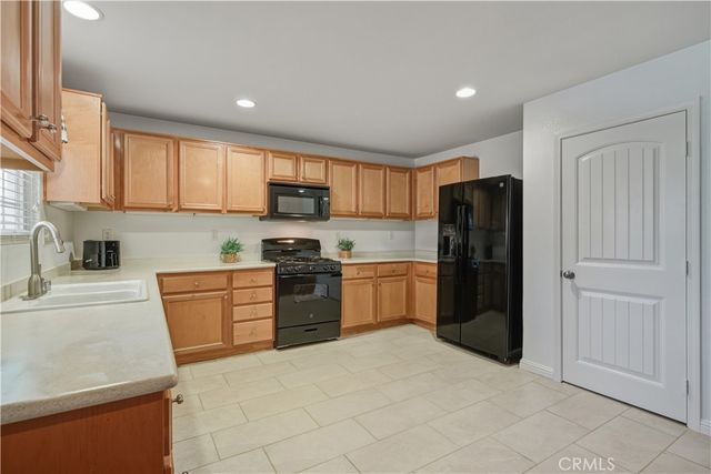 52997 Carrousel Court, Lake Elsinore, CA 92532