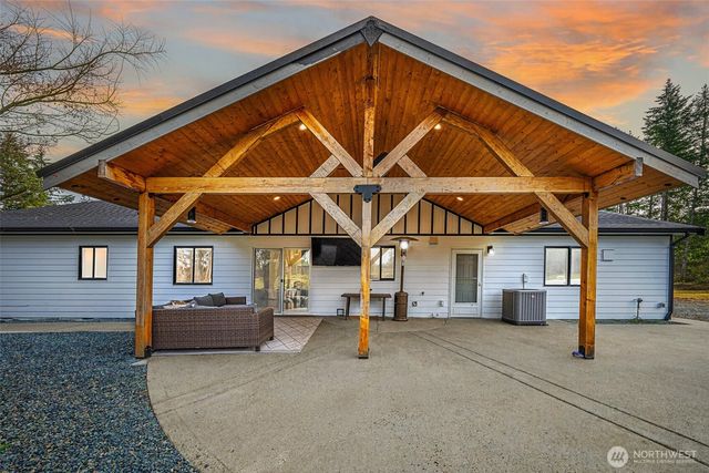 30608 40th Avenue E, Graham, WA 98338