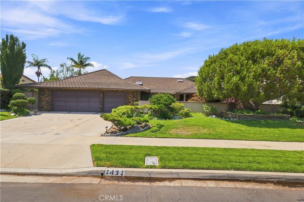 1431 Antigua Way, Newport Beach, CA 92660 — exterior