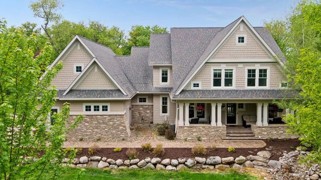 4420 Morning Dove Avenue N, Stillwater, MN 55082