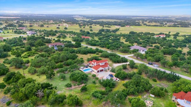 638 Strada Luca, Florence, TX 76527