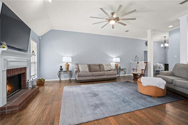 4009 Meadow Run Drive, Mobile, AL 36619