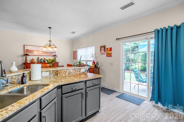 2713 Mill Valley Court, Matthews, NC 28105