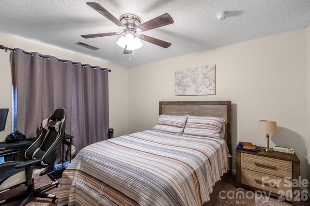 2713 Mill Valley Court, Matthews, NC 28105