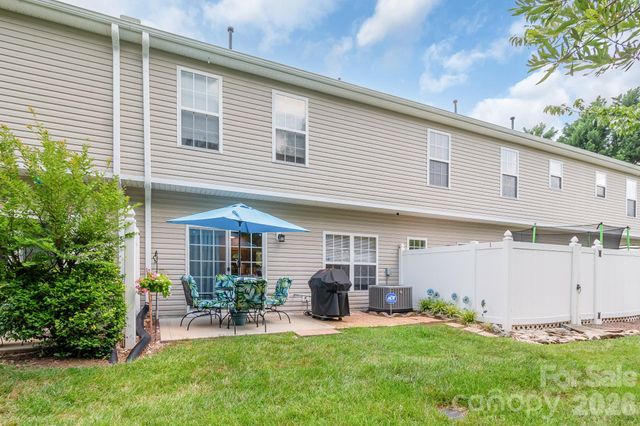 2713 Mill Valley Court, Matthews, NC 28105