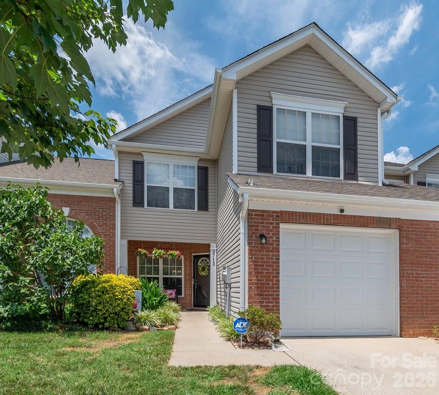 2713 Mill Valley Court, Matthews, NC 28105