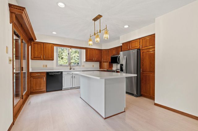 740 Aldro Road, Hudson, WI 54016