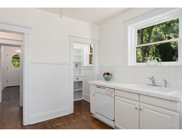 666 N Franklin St, Denver, CO 80218