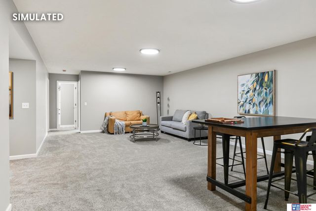 805 Regiment Road, Lincoln, NE 68527