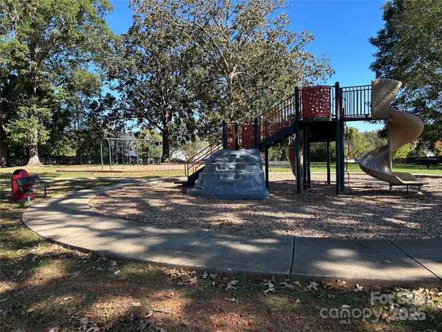 5009 Brook Valley Run, Monroe, NC 28110
