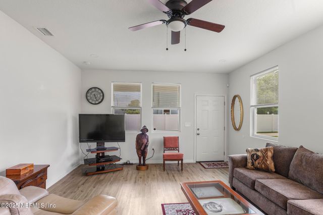 11807 LEM TURNER Road, Jacksonville, FL 32218