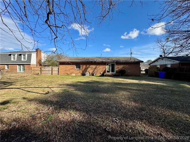 622 Glensford Drive, Fayetteville, NC 28304