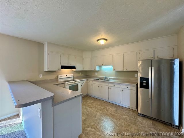 622 Glensford Drive, Fayetteville, NC 28304