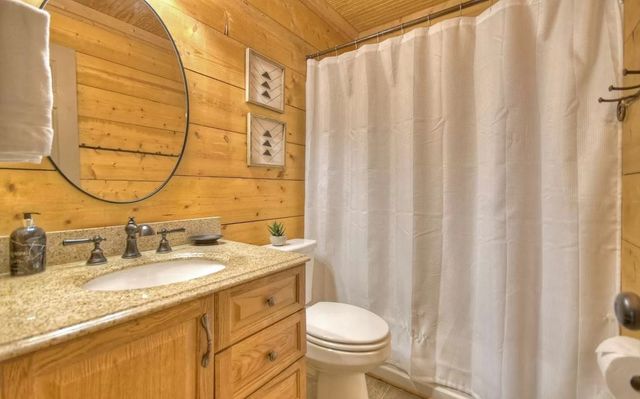 515 Amy Creek Circle, Ellijay, GA 30540