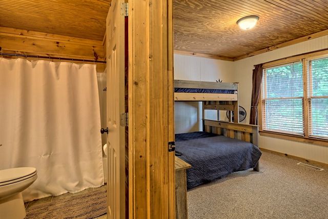515 Amy Creek Circle, Ellijay, GA 30540
