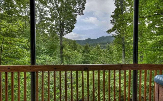 515 Amy Creek Circle, Ellijay, GA 30540