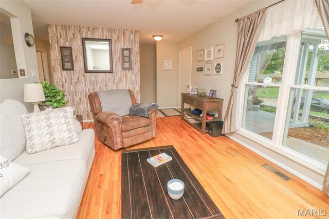 2123 Quirinal Court, Fenton, MO 63026