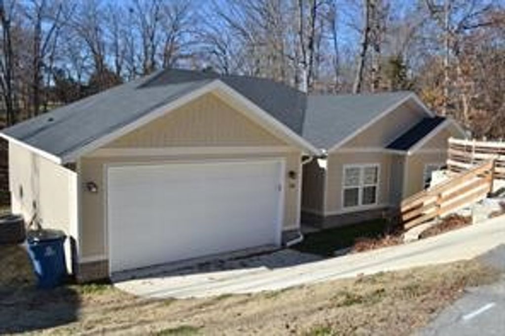 14 Constance Circle, Bella Vista, AR 72714