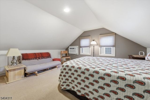 24 Ozone Ave, Cedar Grove Twp., NJ 07009