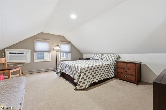 24 Ozone Ave, Cedar Grove Twp., NJ 07009