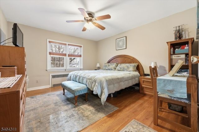 24 Ozone Ave, Cedar Grove Twp., NJ 07009