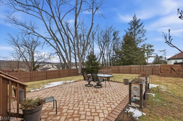 24 Ozone Ave, Cedar Grove Twp., NJ 07009
