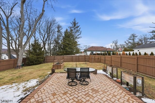 24 Ozone Ave, Cedar Grove Twp., NJ 07009