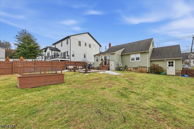 24 Ozone Ave, Cedar Grove Twp., NJ 07009